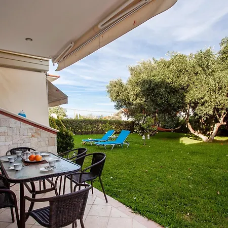 Διαμέρισμα Olga Garden *